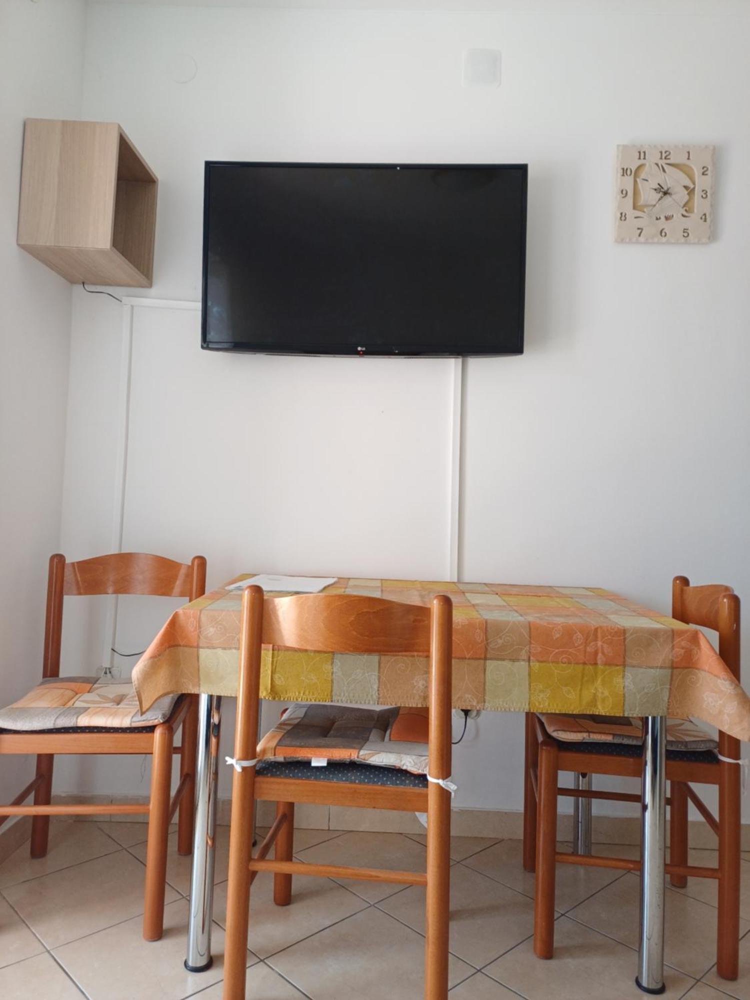 Apartman Bolob Baska  Ngoại thất bức ảnh